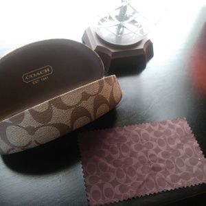 Coach sunglasses case and wipe